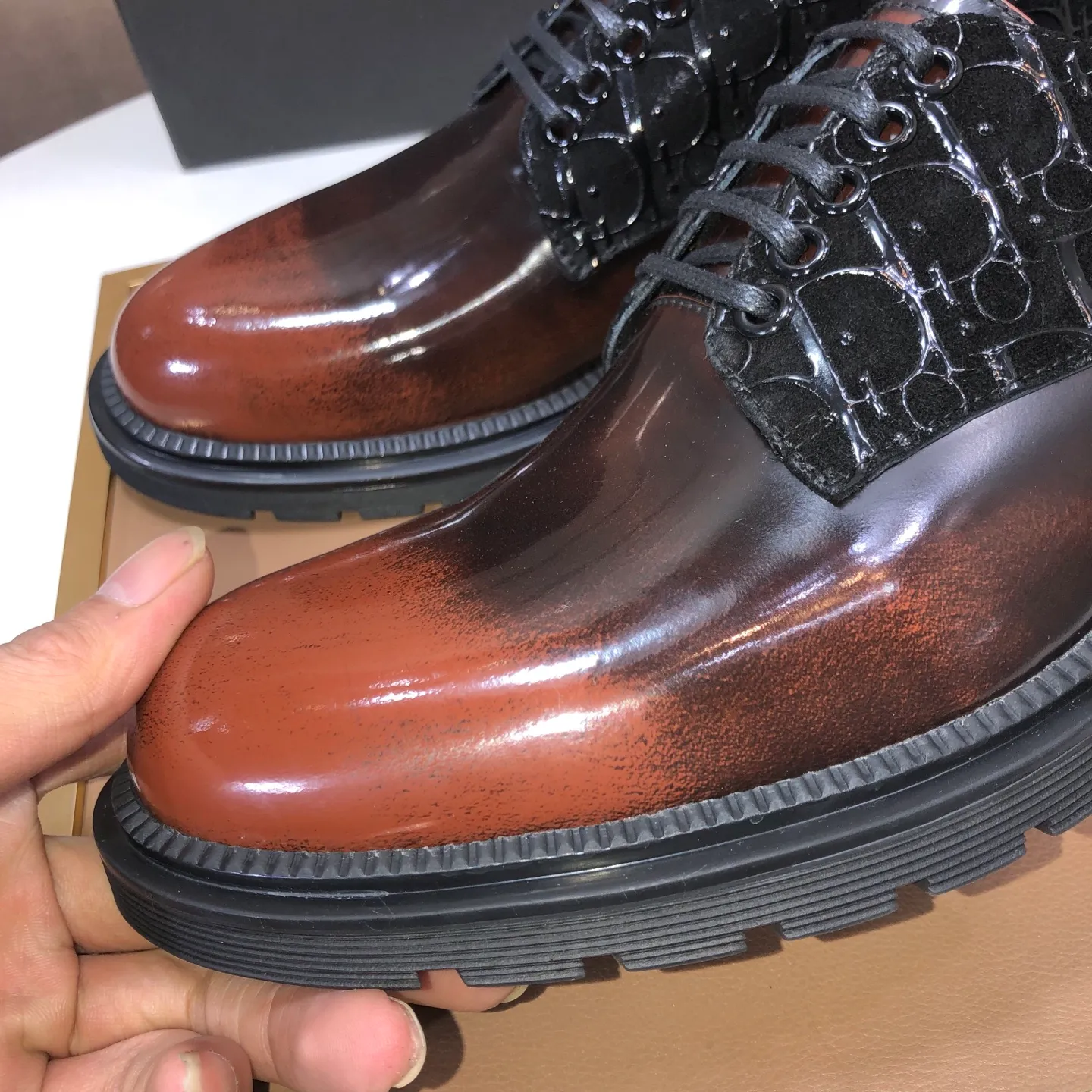 Men's shoes 💰720💰[Dior] (water-dyed cowhide lining) Dior original 1:1 high-quality factory, imported original materials, imported raw cowhide, water-dyed cowhide lining, original TPU outsole, code number: 38-44 (45 customized)